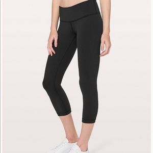 Lululemon | Wunder Under Crop Legging | Size 4